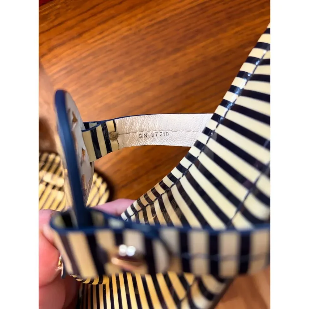 Tory Burch Miller Sandals Size 6 Navy Nautical Striped Patent Leather Thong